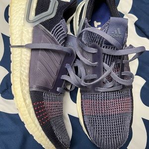 Adidas Ultraboost 19 Women’s size 9.5 in Navy